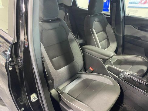 Used 2023 Chevrolet TrailBlazer LS FWD image 17