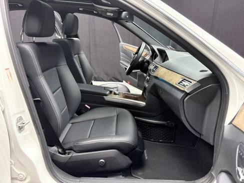Used 2015 Mercedes-Benz E 350 4MATIC Sedan image 27