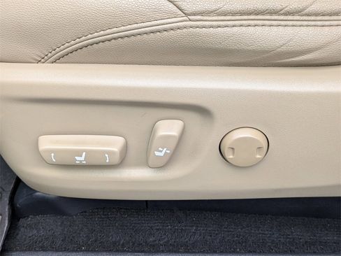 Used 2017 Toyota 4Runner SR5 Premium image 21