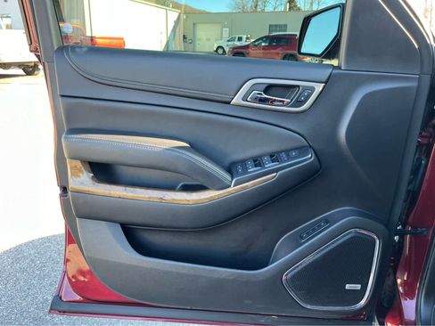 Used 2016 GMC Yukon Denali w/ Open Road Package image 11