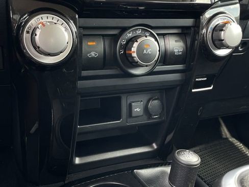 Used 2024 Toyota 4Runner TRD Off-Road Premium AWD/4WD image 17