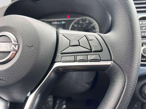 Used 2025 Nissan Versa SV w/ Trunk Package image 20