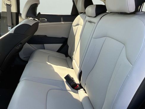 New 2025 Kia Sportage EX w/ EX Premium Package AWD/4WD image 16