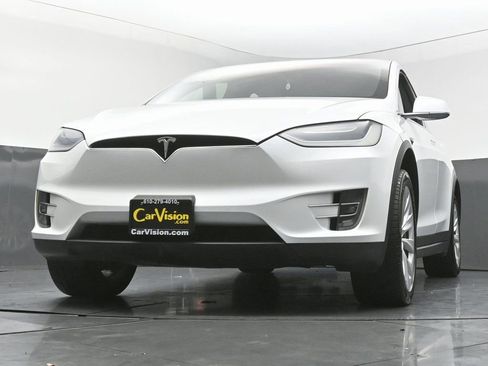 Used 2021 Tesla Model X Long Range image 51