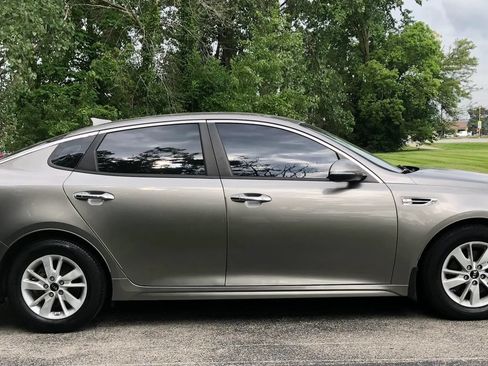 Used 2016 Kia Optima LX FWD image 4