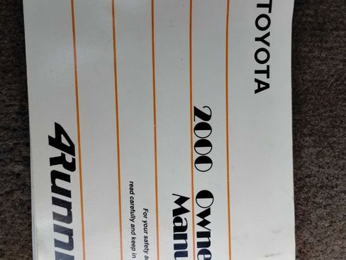 Used 2000 Toyota 4Runner Limited image 21