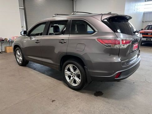Used 2015 Toyota Highlander Limited image 5