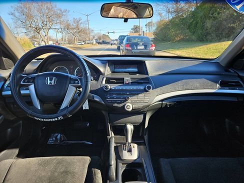 Used 2010 Honda Accord EX image 21