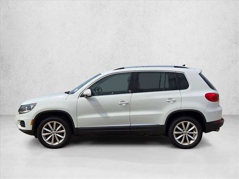 Used 2017 Volkswagen Tiguan Wolfsburg Edition AWD/4WD image 8