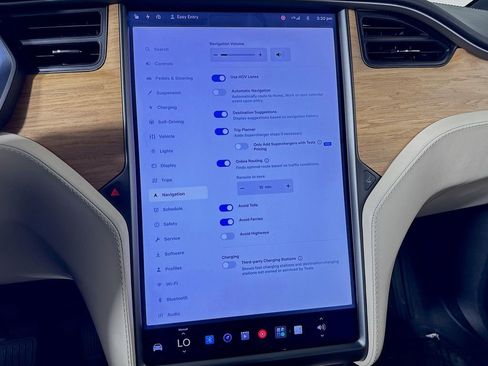 Used 2020 Tesla Model X Long Range AWD/4WD image 36