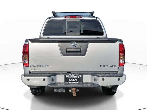 Used 2021 Nissan Frontier PRO-4X w/ Pro-4x Utility Package image 5