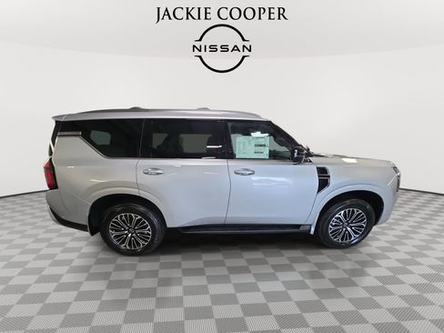 New 2026 Nissan Armada SL w/ Captain's Chari Seat Package AWD/4WD image 4