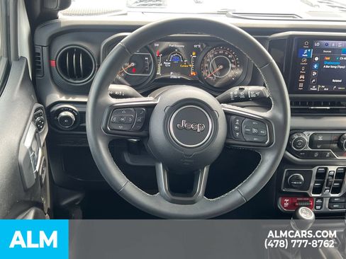 Used 2025 Jeep Wrangler Unlimited Rubicon AWD/4WD image 28