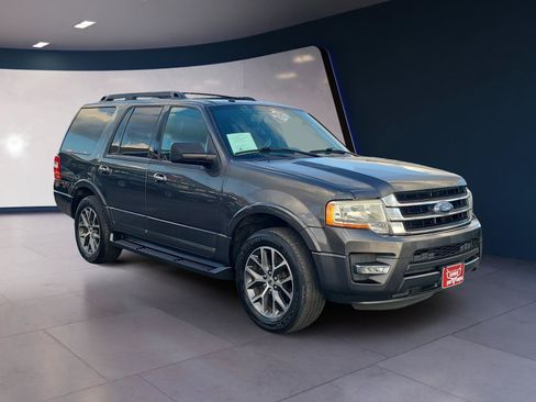 Used 2017 Ford Expedition XLT w/ Equipment Group 202A RWD image 7