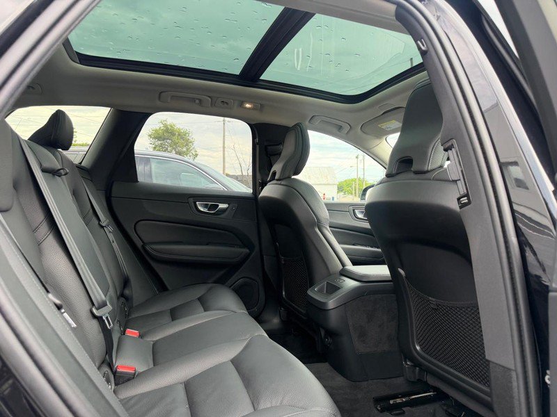 Certified 2025 Volvo XC60 B5 Plus AWD/4WD image 11
