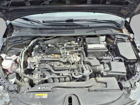Used 2025 Toyota Corolla LE FWD image 3