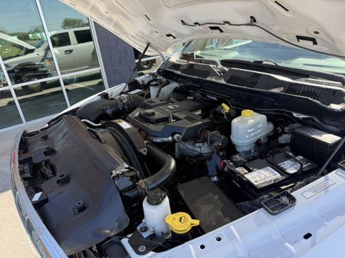 Used 2015 RAM 5500 4x4 Crew Cab image 24