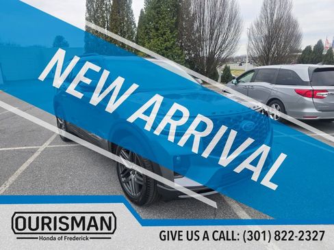 Used 2025 Ford Explorer ST-Line w/ Premium Package image 2