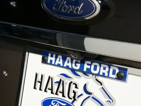 Used 2019 Ford Edge Titanium image 10