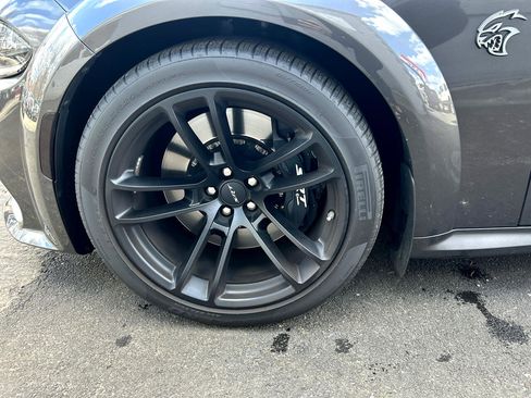 Used 2021 Dodge Charger SRT Hellcat w/ Harman/Kardon Audio Group image 11