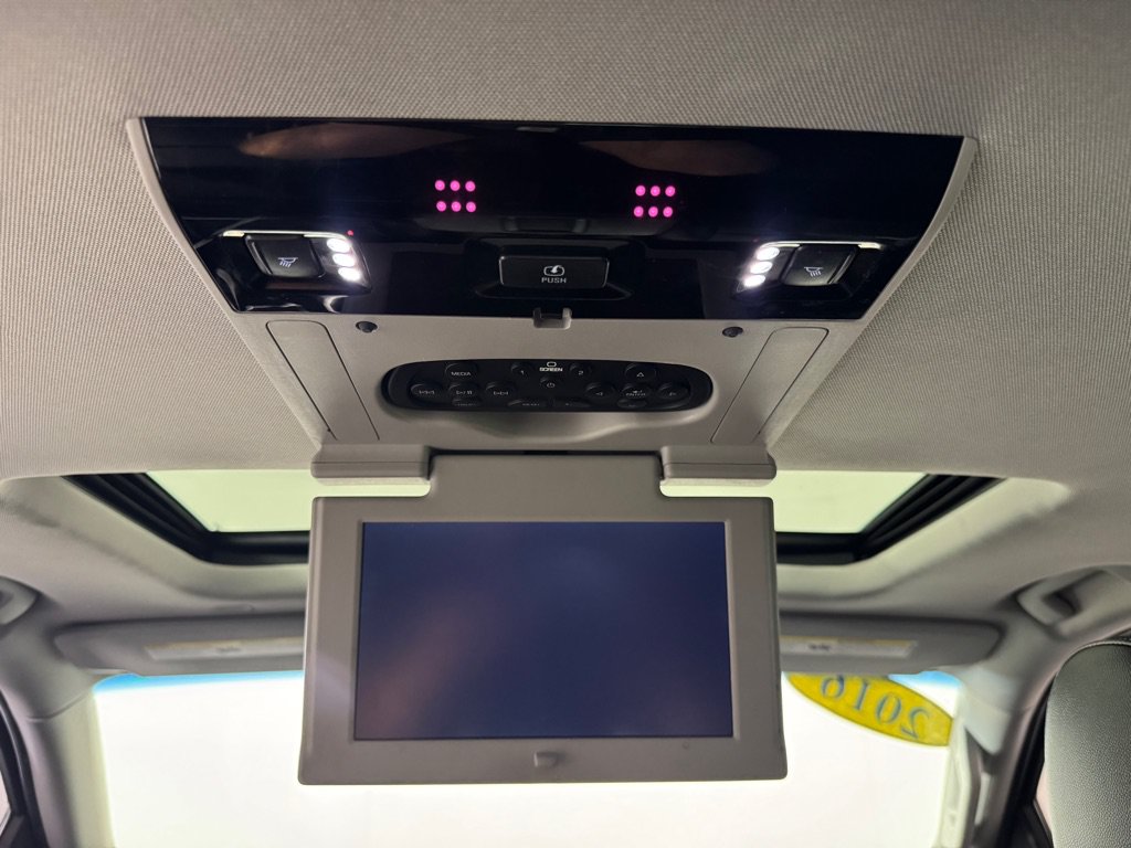 Used 2018 GMC Yukon SLT w/ Open Road Package AWD/4WD image 23