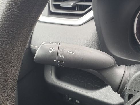 Used 2023 Toyota RAV4 XLE image 40