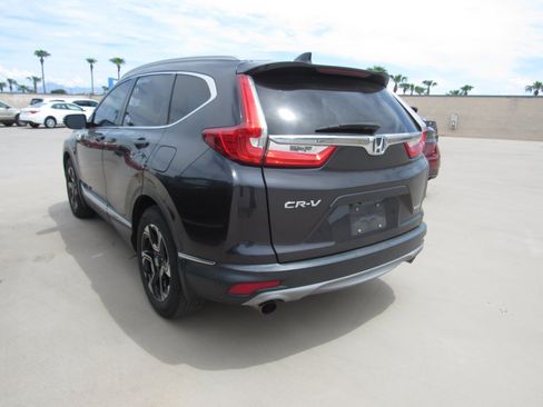 Used 2017 Honda CR-V Touring image 4