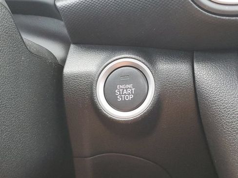 Used 2019 Hyundai Kona Limited AWD/4WD image 32