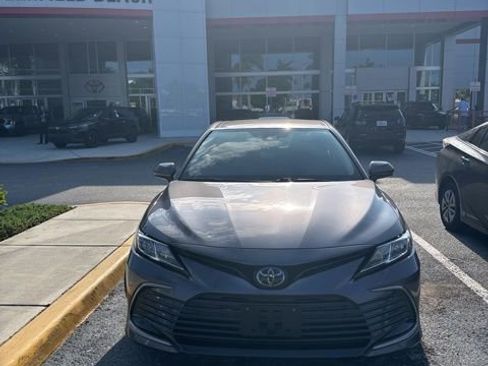 Used 2023 Toyota Camry LE FWD image 3