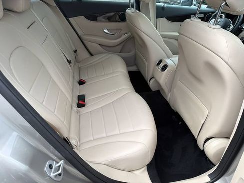 Used 2022 Mercedes-Benz GLC 300 image 15