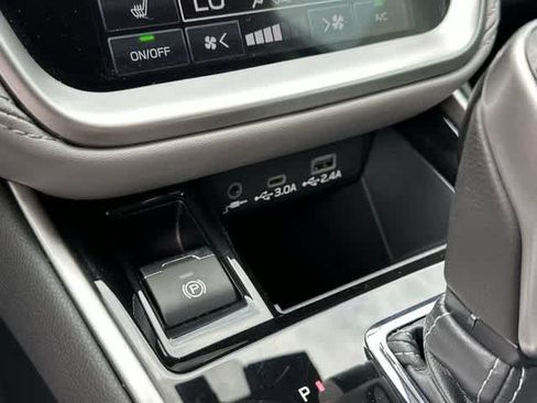 Certified 2025 Subaru Outback Premium AWD/4WD image 28