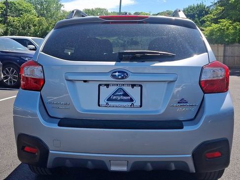 Used 2017 Subaru Crosstrek 2.0i Premium w/ Moonroof Package AWD/4WD image 5