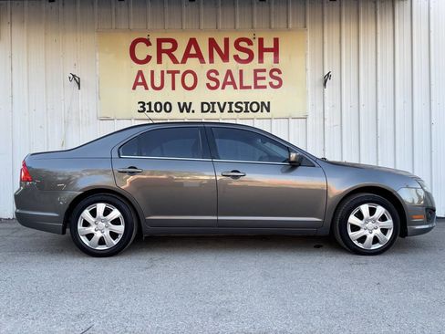 Used 2011 Ford Fusion SE w/ 202A Rapid Spec Order Code image 2
