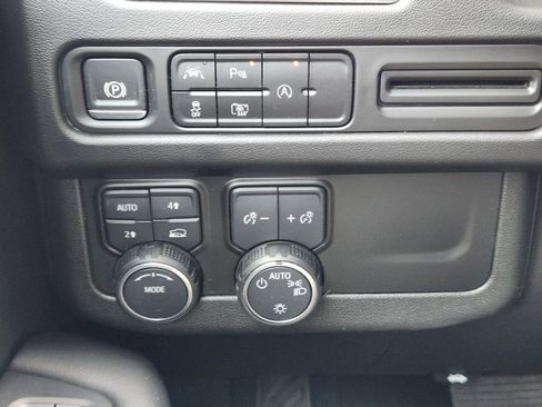 Used 2024 Chevrolet Tahoe RST w/ Luxury Package image 20