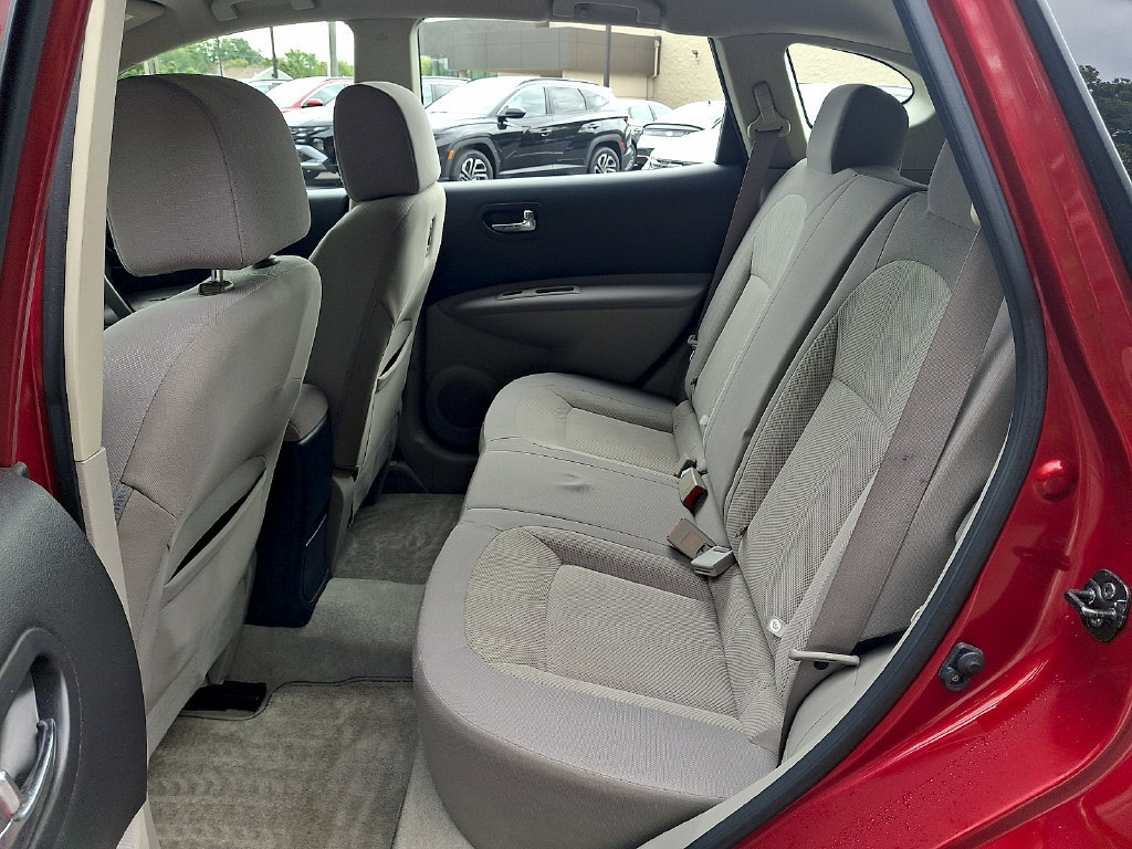 Used 2014 Nissan Rogue S w/ Convenience Package AWD/4WD image 18