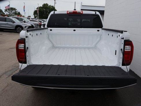 New 2026 GMC Canyon Elevation image 20