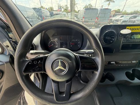 Used 2019 Mercedes-Benz Sprinter 170 image 13
