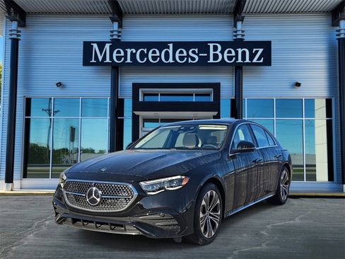 New 2026 Mercedes-Benz E 350 4MATIC image 3