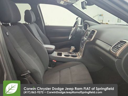 Used 2016 Jeep Grand Cherokee Laredo w/ Quick Order Package 23E AWD/4WD image 29
