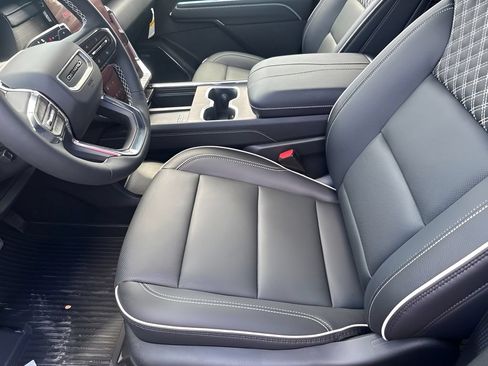 New 2027 GMC Acadia Denali w/ LPO, Floor Liner Package FWD image 9