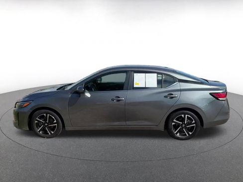 Used 2024 Nissan Sentra SV FWD image 7