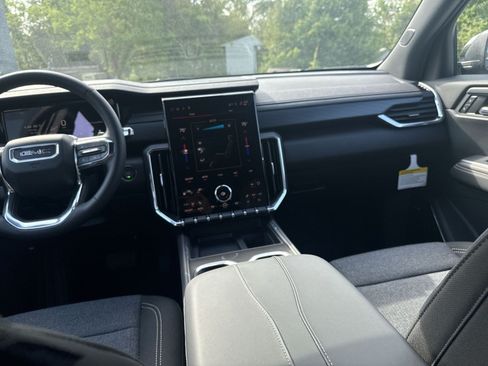New 2026 GMC Acadia Elevation AWD/4WD image 17