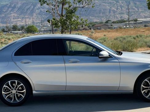 Used 2016 Mercedes-Benz C 300 4MATIC Sedan image 5