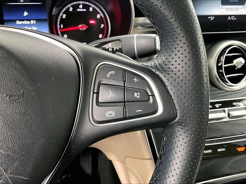 Used 2017 Mercedes-Benz GLC 300 4MATIC image 25