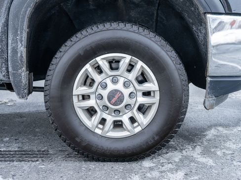 Used 2021 GMC Sierra 2500 SLE w/ SLE Value Package; image 10