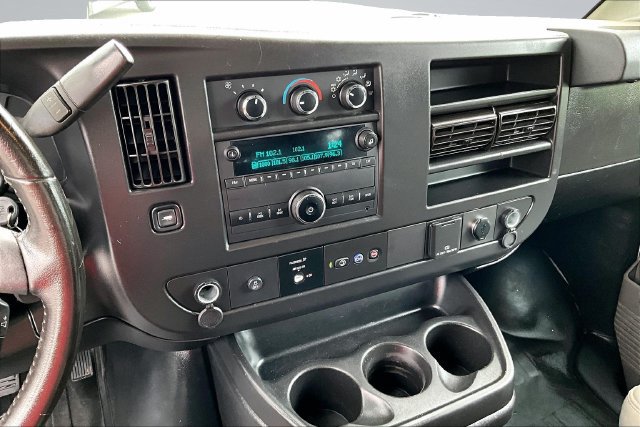 Used 2021 GMC Savana 2500 w/ Enhanced Convenience Package RWD image 9