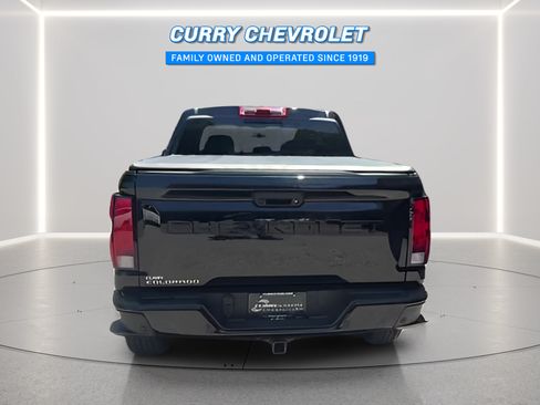Used 2024 Chevrolet Colorado Trail Boss w/ Advanced Trailering Package AWD/4WD image 11