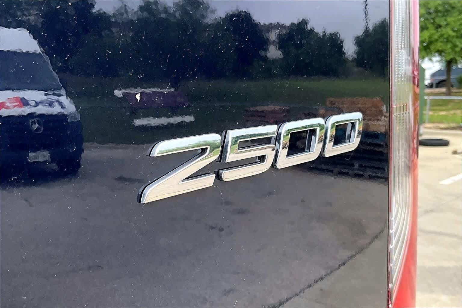 Used 2025 Mercedes-Benz Sprinter 2500 image 7