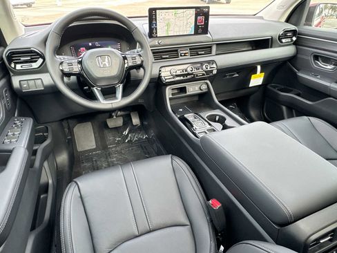 New 2026 Honda Pilot Touring image 23