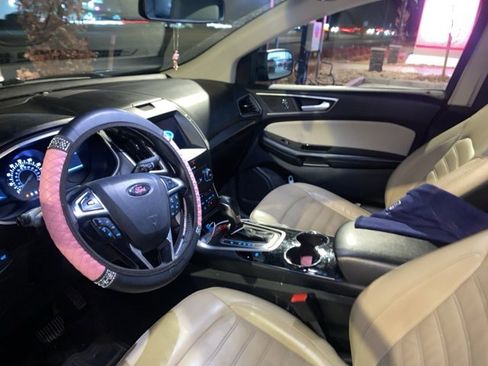 Used 2016 Ford Edge SEL w/ Equipment Group 201A image 3